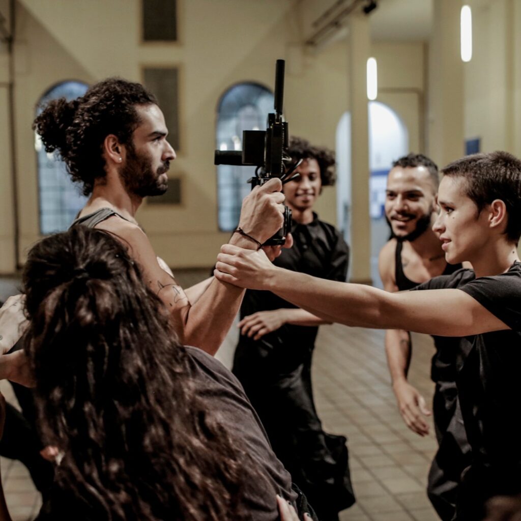 Jorge Garcia Companhia de Dança  começa ocupação no Teatro de Contêiner Mungunzá