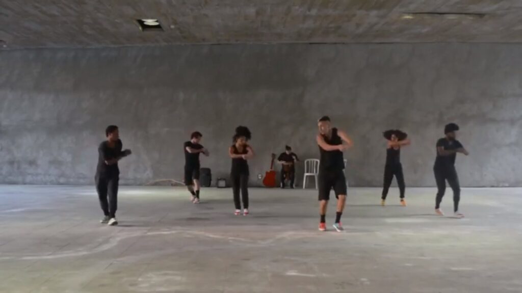 Vídeo Dos Olhares Nasce O Grito