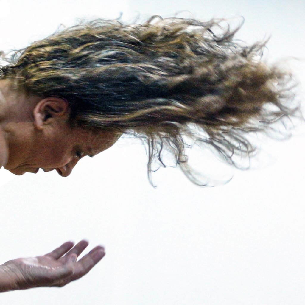 iN SAiO Cia de Arte recria “Um Outro Corpo”em três solos