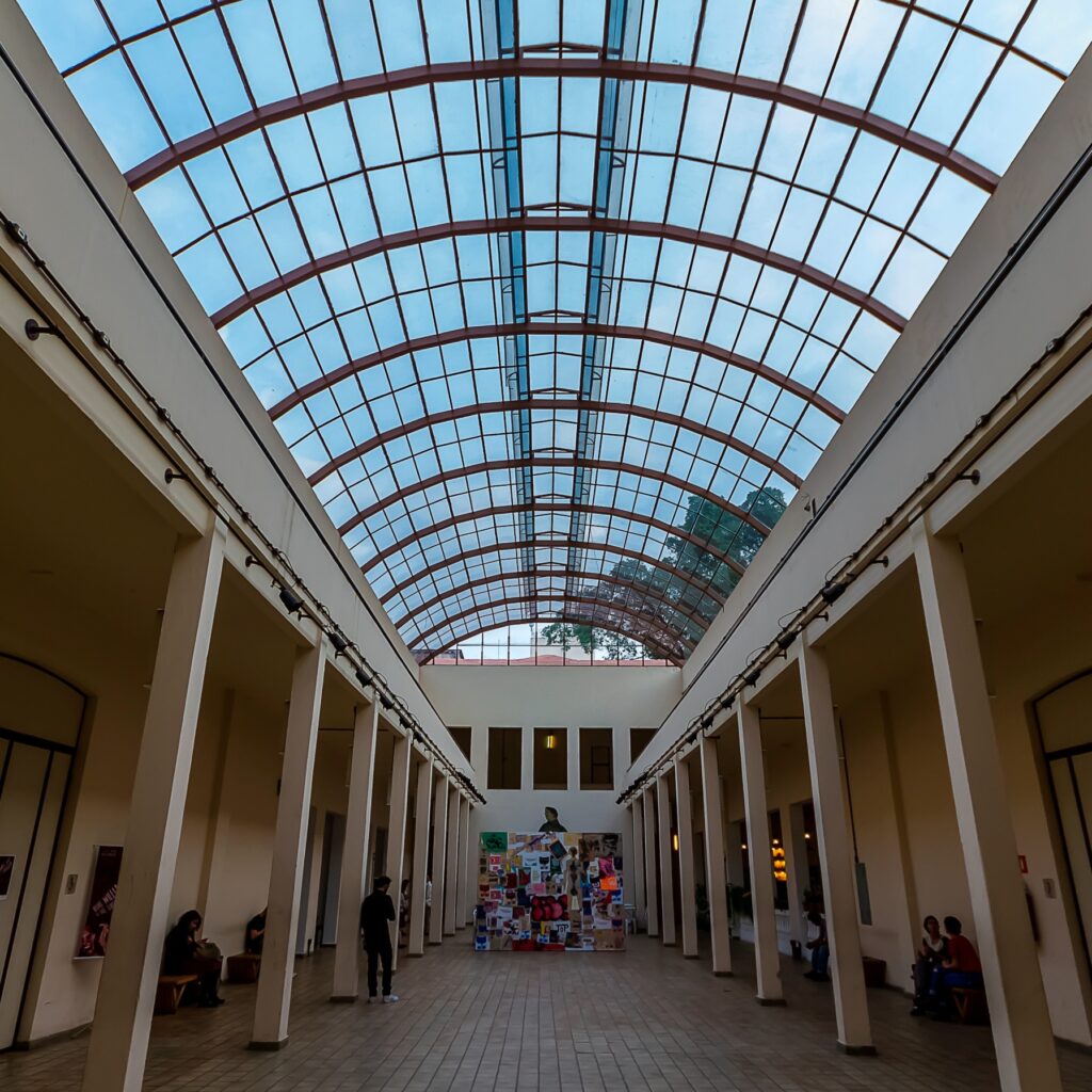 Governo de São Paulo cancela edital das Oficinas Culturais, gerando preocupações para toda a comunidade artística e cultural