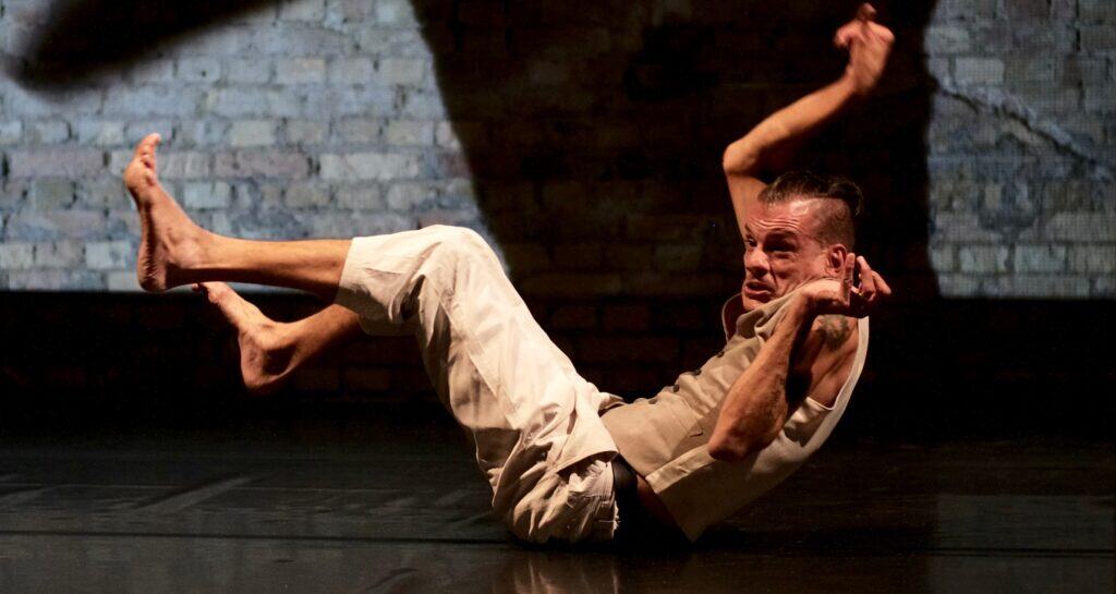 CANTO DOS MALDITOS (Bienal SESC de Dança)