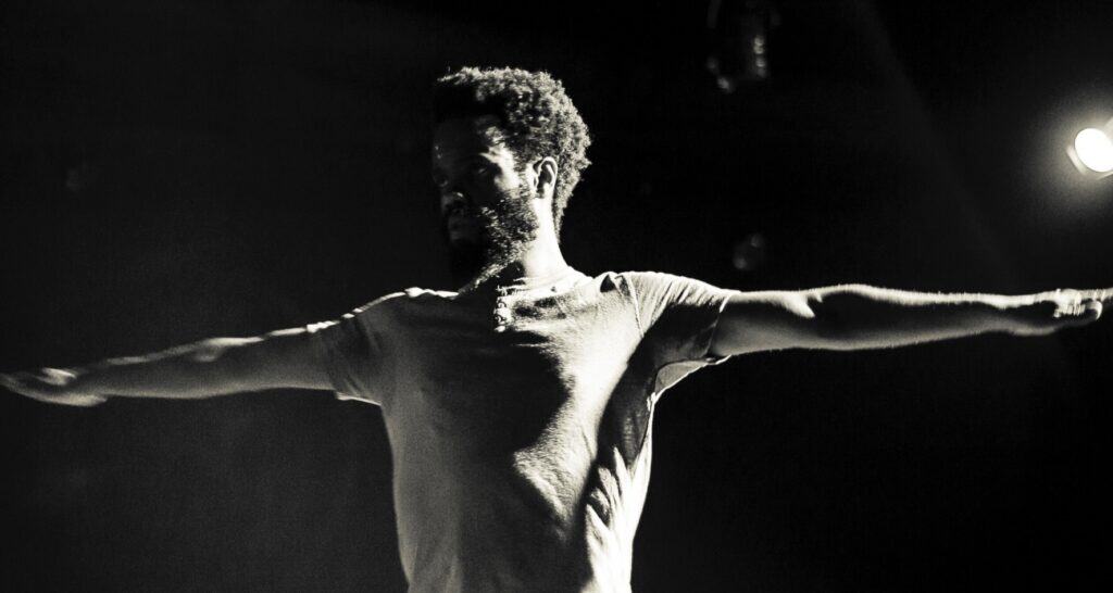 SISMOS E VOLTS (Bienal SESC de Dança)