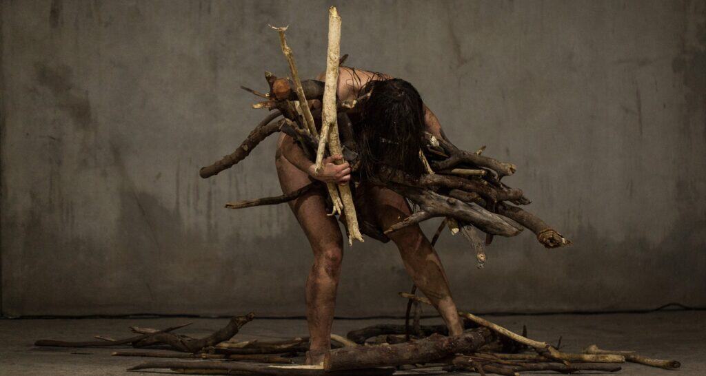 A INVENÇÃO DA MALDADE (Bienal SESC de Dança)