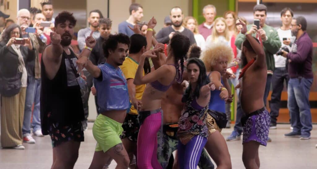 ARRASTÃO (Bienal SESC de Dança)