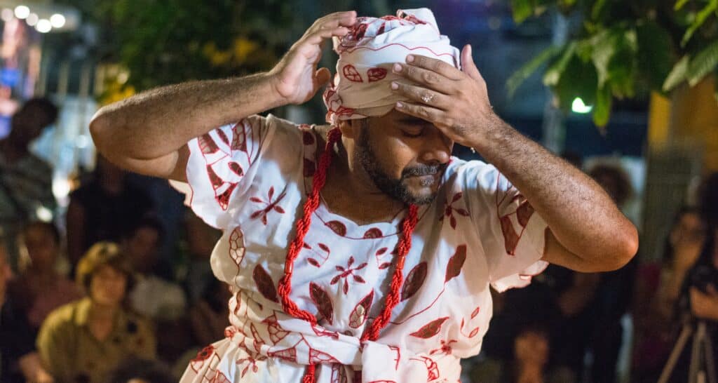 BOLA DE FOGO (Bienal SESC de Dança)