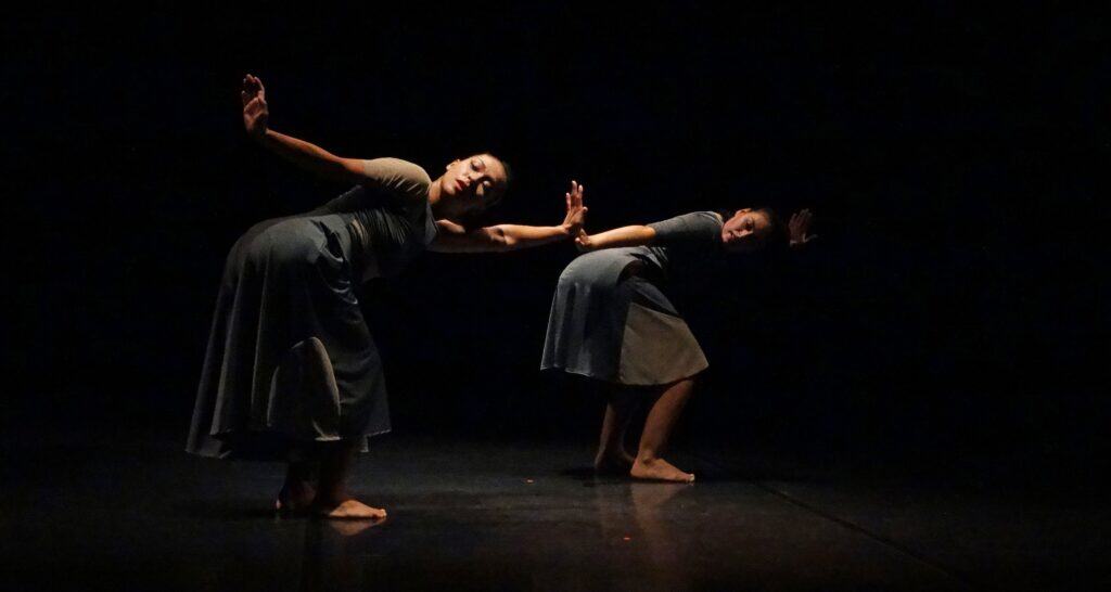 Workshop de Dança Contemporânea e Percussão Corporal em Movimento
