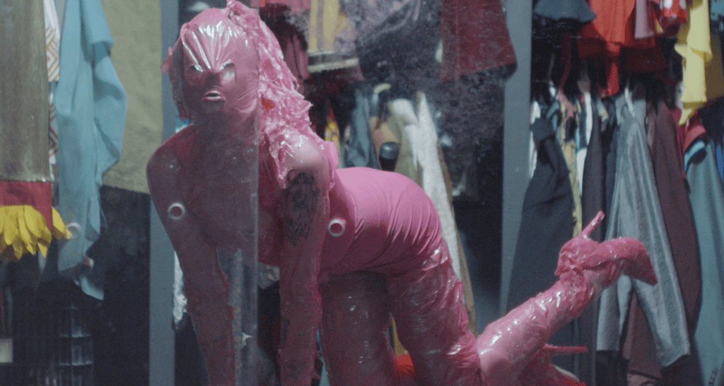 (r)e_c0L3t4: C40S P4R4D0XAL e D3SD1T4 #02