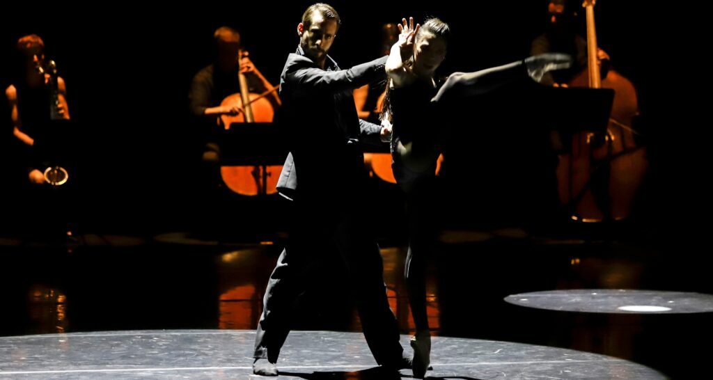 Oficina Repertório em Movimento