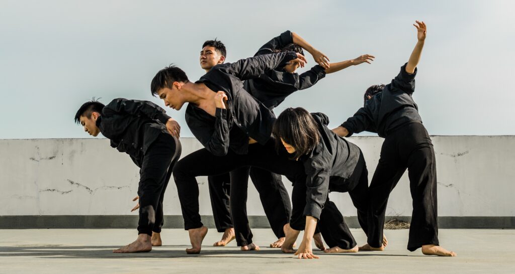 Curso de Extensão Cultural – Intra-Danças: Dramaturgias Transversais