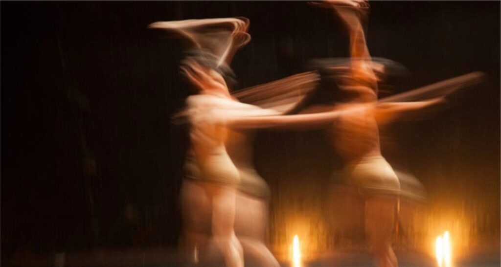 Dança como Instrumento Reflexivo e Político ( 4 e 6/05)