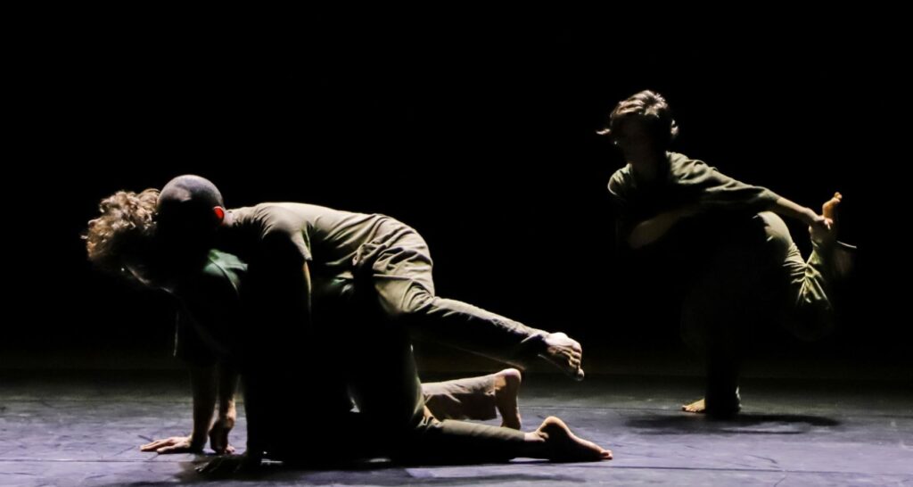 Sempre mais que um no Kasulo Espaço de Arte