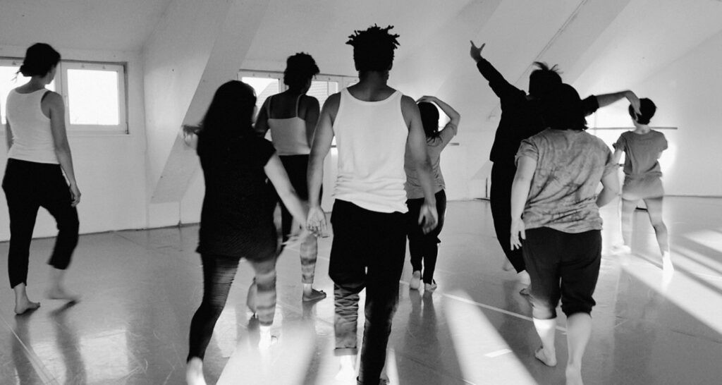 Programação de Dança de Novembro na Oswald