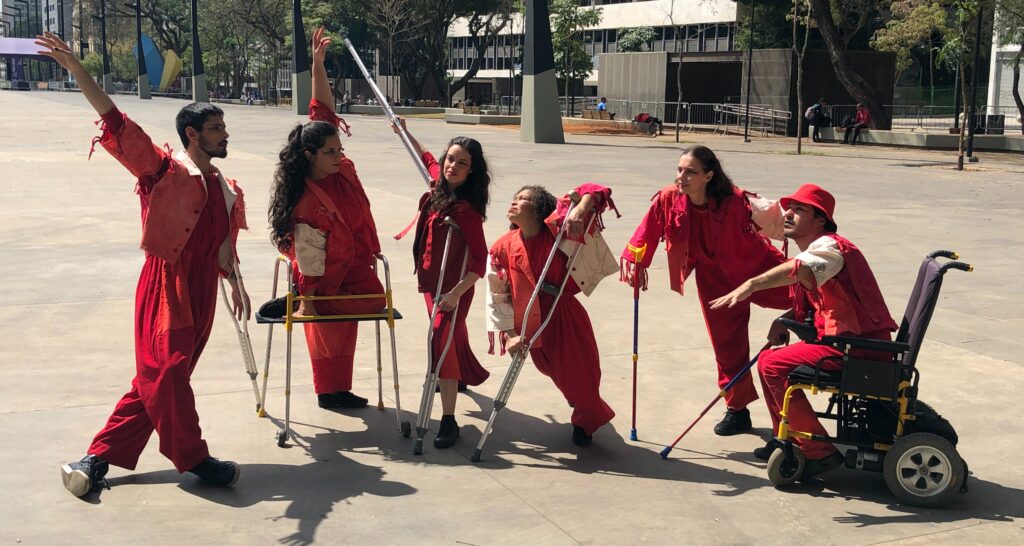 Projeto Fresta Poética: Travessia – Ação Performática