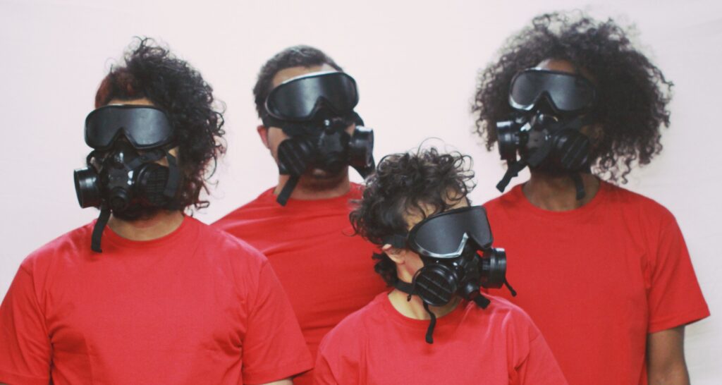 Vermelhos que Sangram na Luta na Biblioteca Monteiro Lobato