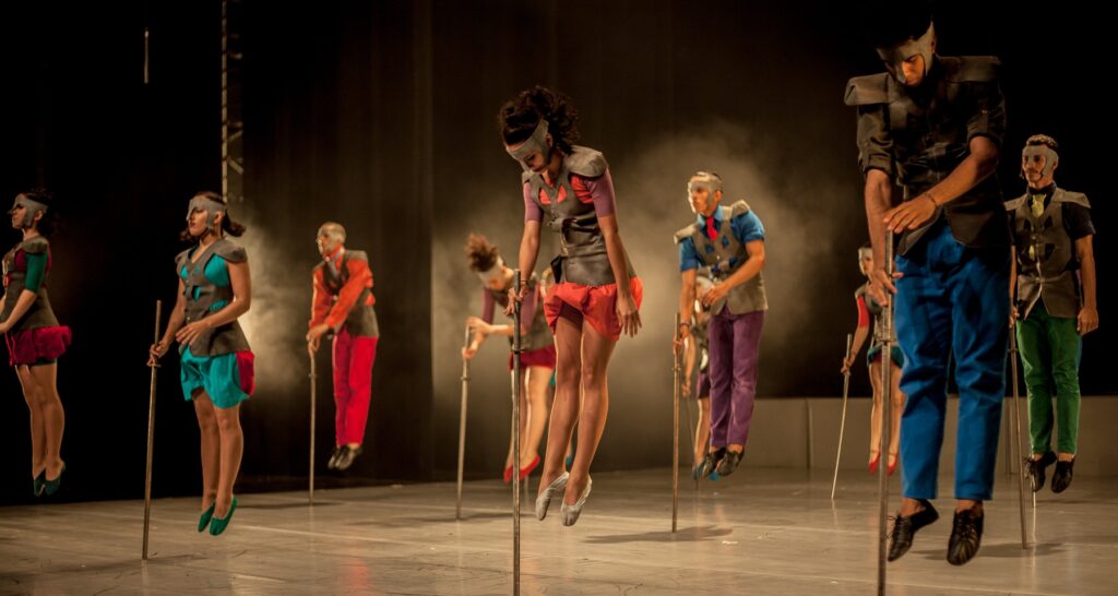 Curso gratuito de experimentação em dança