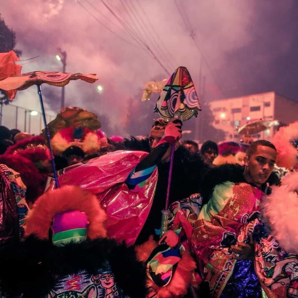 Quer coisa mais brasileira do que Carnaval? A experiência nacional onde todos são dançarinos e coreógrafos de si