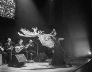 Na foto: Daniele Zill, Graziela Silveira, Juliana Prestes, Eliane Dallegrave, Marcela Gonzaga, Juliana Kersting, Giovani Capeletti, Pedro Souza e Rafael Melo | Fotógrafo: Chico Lisboa