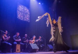 Na foto: Daniele Zill, Graziela Silveira, Juliana Prestes, Eliane Dallegrave, Marcela Gonzaga, Juliana Kersting, Giovani Capeletti, Pedro Souza e Rafael Melo | Fotógrafo: Chico Lisboa