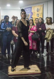 Na foto: Daniele Zill, Graziela Silveira, Juliana Prestes, Eliane Dallegrave, Marcela Gonzaga, Juliana Kersting, Giovani Capeletti, Pedro Souza e Rafael Melo | Fotógrafo: Chico Lisboa