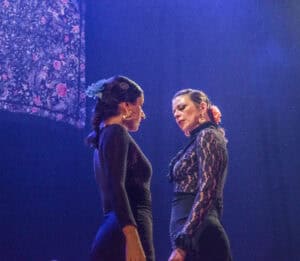 Na foto: Daniele Zill, Graziela Silveira, Juliana Prestes, Eliane Dallegrave, Marcela Gonzaga, Juliana Kersting, Giovani Capeletti, Pedro Souza e Rafael Melo | Fotógrafo: Chico Lisboa