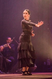 Na foto: Daniele Zill, Graziela Silveira, Juliana Prestes, Eliane Dallegrave, Marcela Gonzaga, Juliana Kersting, Giovani Capeletti, Pedro Souza e Rafael Melo | Fotógrafo: Chico Lisboa