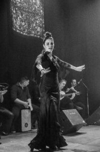 Na foto: Daniele Zill, Graziela Silveira, Juliana Prestes, Eliane Dallegrave, Marcela Gonzaga, Juliana Kersting, Giovani Capeletti, Pedro Souza e Rafael Melo | Fotógrafo: Chico Lisboa