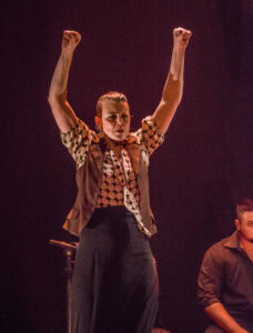 Na foto: Daniele Zill, Graziela Silveira, Juliana Prestes, Eliane Dallegrave, Marcela Gonzaga, Juliana Kersting, Giovani Capeletti, Pedro Souza e Rafael Melo | Fotógrafo: Chico Lisboa