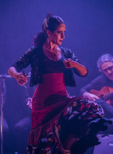 Na foto: Daniele Zill, Graziela Silveira, Juliana Prestes, Eliane Dallegrave, Marcela Gonzaga, Juliana Kersting, Giovani Capeletti, Pedro Souza e Rafael Melo | Fotógrafo: Chico Lisboa