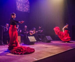 Na foto: Daniele Zill, Graziela Silveira, Juliana Prestes, Eliane Dallegrave, Marcela Gonzaga, Juliana Kersting, Giovani Capeletti, Pedro Souza e Rafael Melo | Fotógrafo: Chico Lisboa