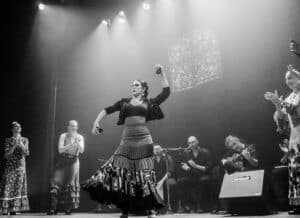 Na foto: Daniele Zill, Graziela Silveira, Juliana Prestes, Eliane Dallegrave, Marcela Gonzaga, Juliana Kersting, Giovani Capeletti, Pedro Souza e Rafael Melo | Fotógrafo: Chico Lisboa