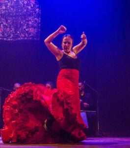 Na foto: Daniele Zill, Graziela Silveira, Juliana Prestes, Eliane Dallegrave, Marcela Gonzaga, Juliana Kersting, Giovani Capeletti, Pedro Souza e Rafael Melo | Fotógrafo: Chico Lisboa