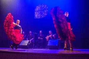 Na foto: Daniele Zill, Graziela Silveira, Juliana Prestes, Eliane Dallegrave, Marcela Gonzaga, Juliana Kersting, Giovani Capeletti, Pedro Souza e Rafael Melo | Fotógrafo: Chico Lisboa