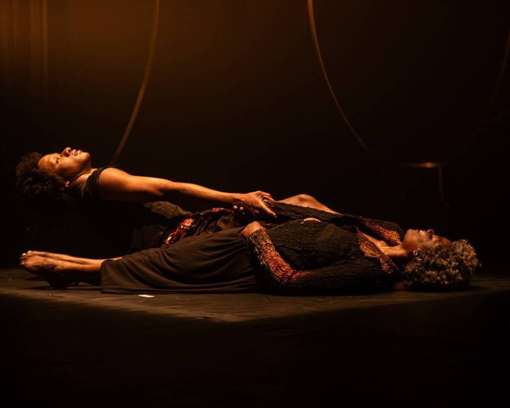 Cia. Sansacroma retorna a São Paulo para novas apresentações do espetáculo “Carvão” no Centro Cultural São Paulo e na Fábrica de Cultura Jardim São Luís