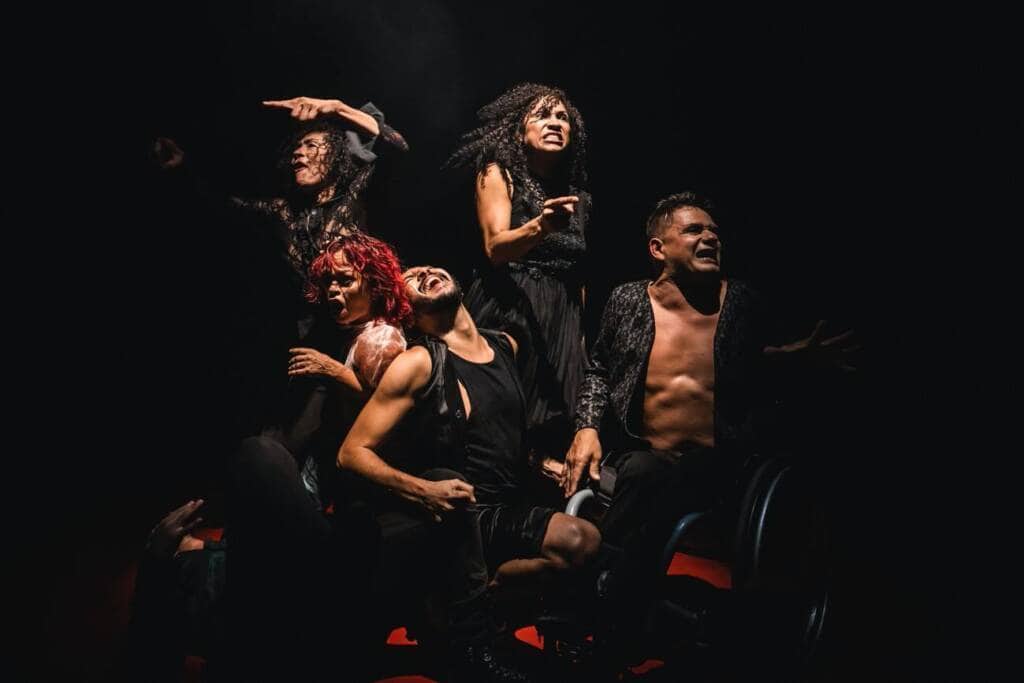 Corpos dissidentes e poéticas da denúncia: uma dança que não se esgota