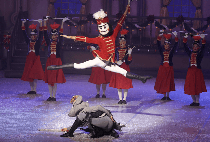 O Quebra-Nozes – Cisne Negro Cia de Dança