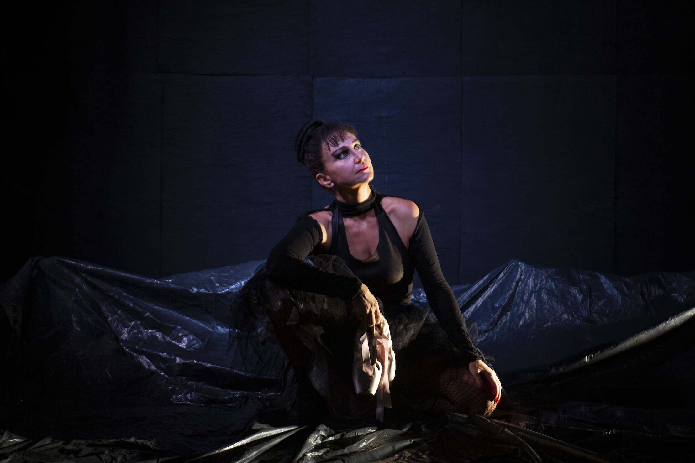 Instituto Capobianco recebe o espetáculo “BadeRna – Um Sobrevoo”, do Núcleo Bartolomeu de Depoimentos