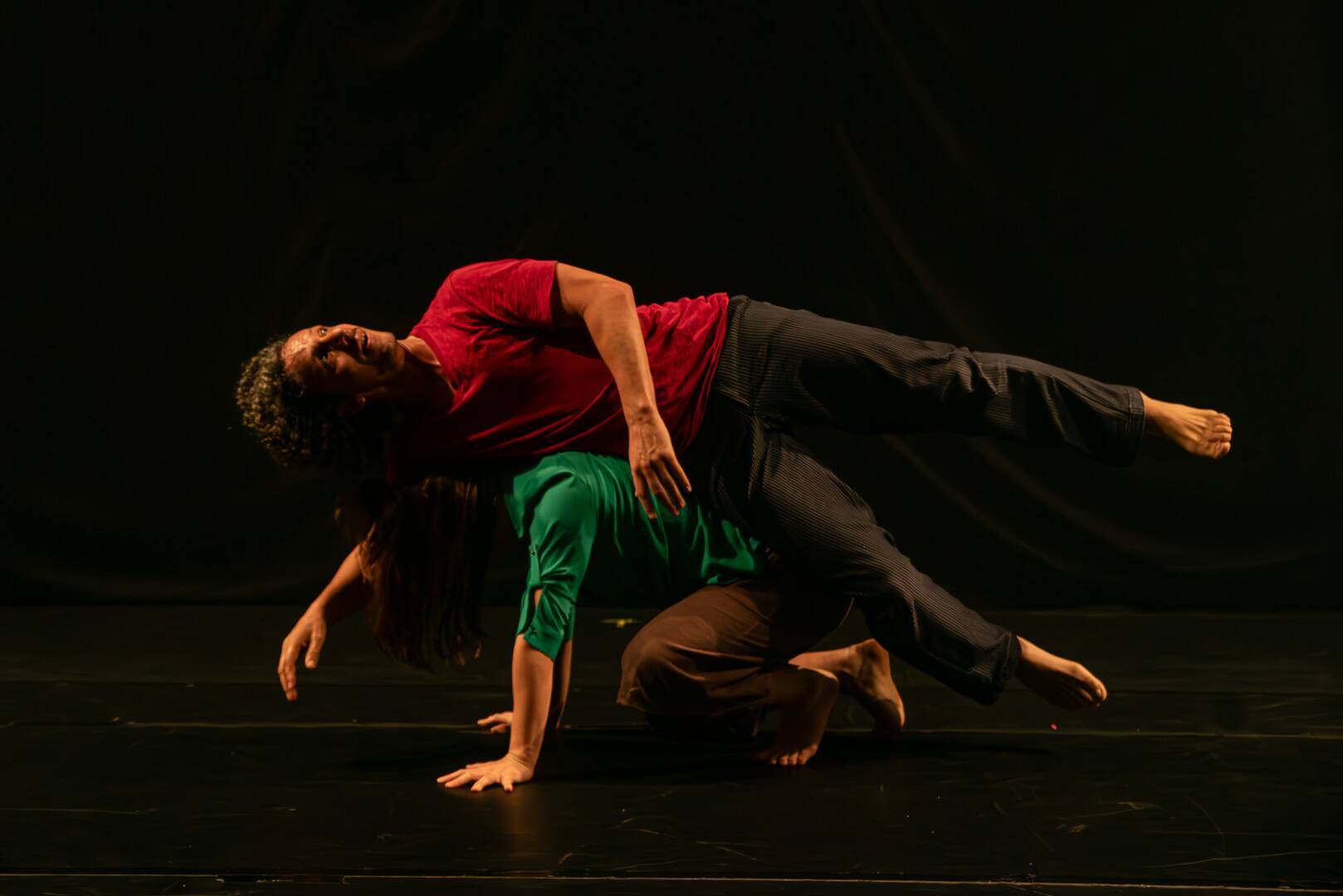 Grupo de Estudo, Prática e Reflexões em Contato Improvisação