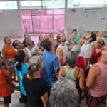 QUANDO O TOQUE SE CONECTA COM A MEMÓRIA: COMO A DANÇA A PARTIR DO CONTATO IMPROVISAÇÃO INTEGRA MENTE E CORPO NA VELHICE