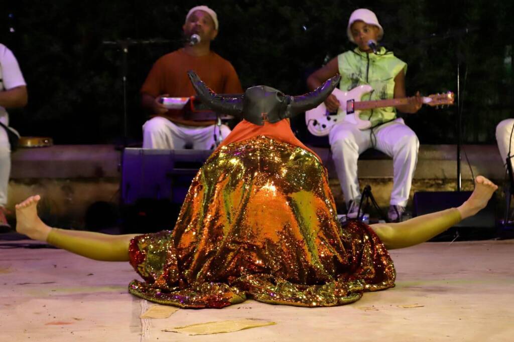 Jorge Garcia Cia de Dança encerra circulação de “A Ilha”no Teatro Alfredo Mesquita