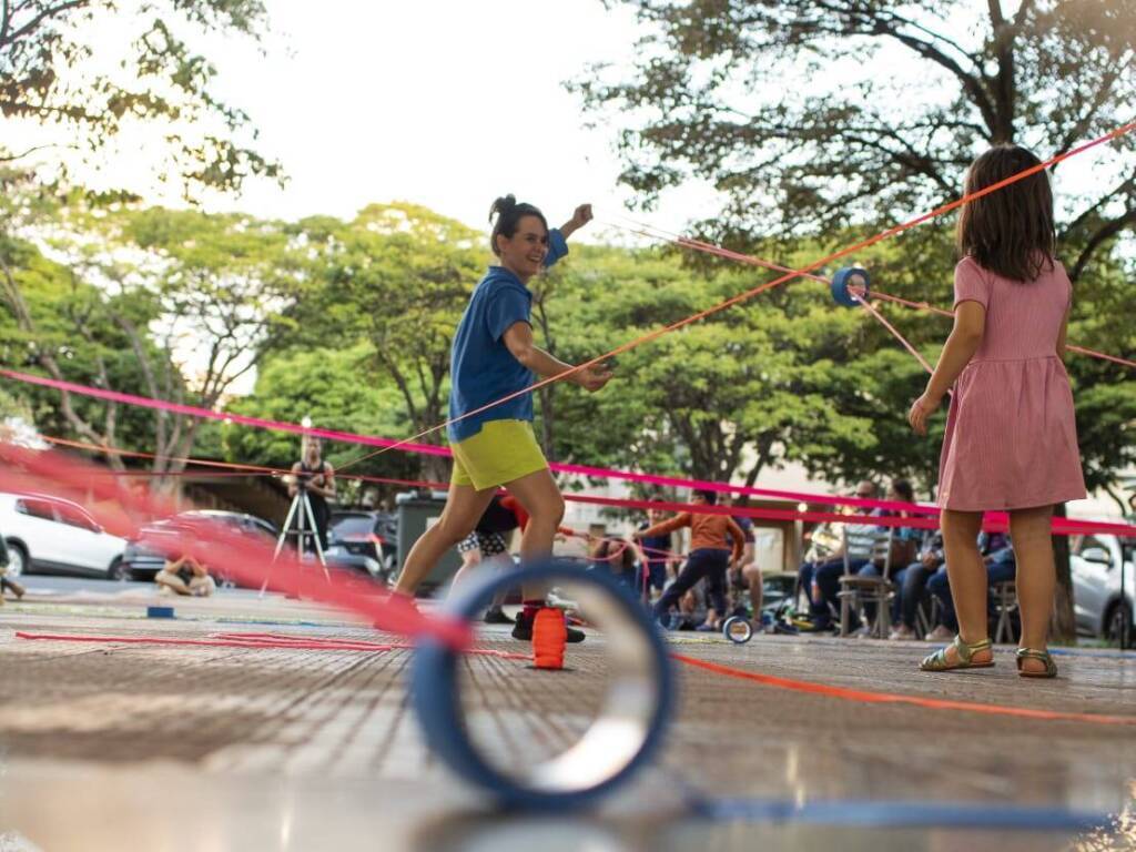 TRAMA estreia fita_fio e realiza residência artística no SESC Avenida Paulista