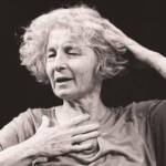 Morre Simone Forti, coreógrafa que marcou a dança pós-moderna, aos 91 anos