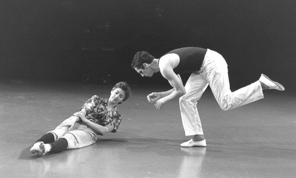 A escrita do corpo no presente: dramaturgia e composição no Contato Improvisação