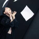 Mariana Muniz celebra trajetória no teatro e na dança em estreia de novo espetáculo